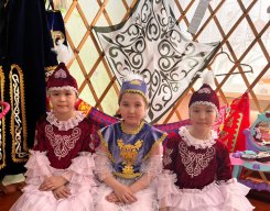 Галерея